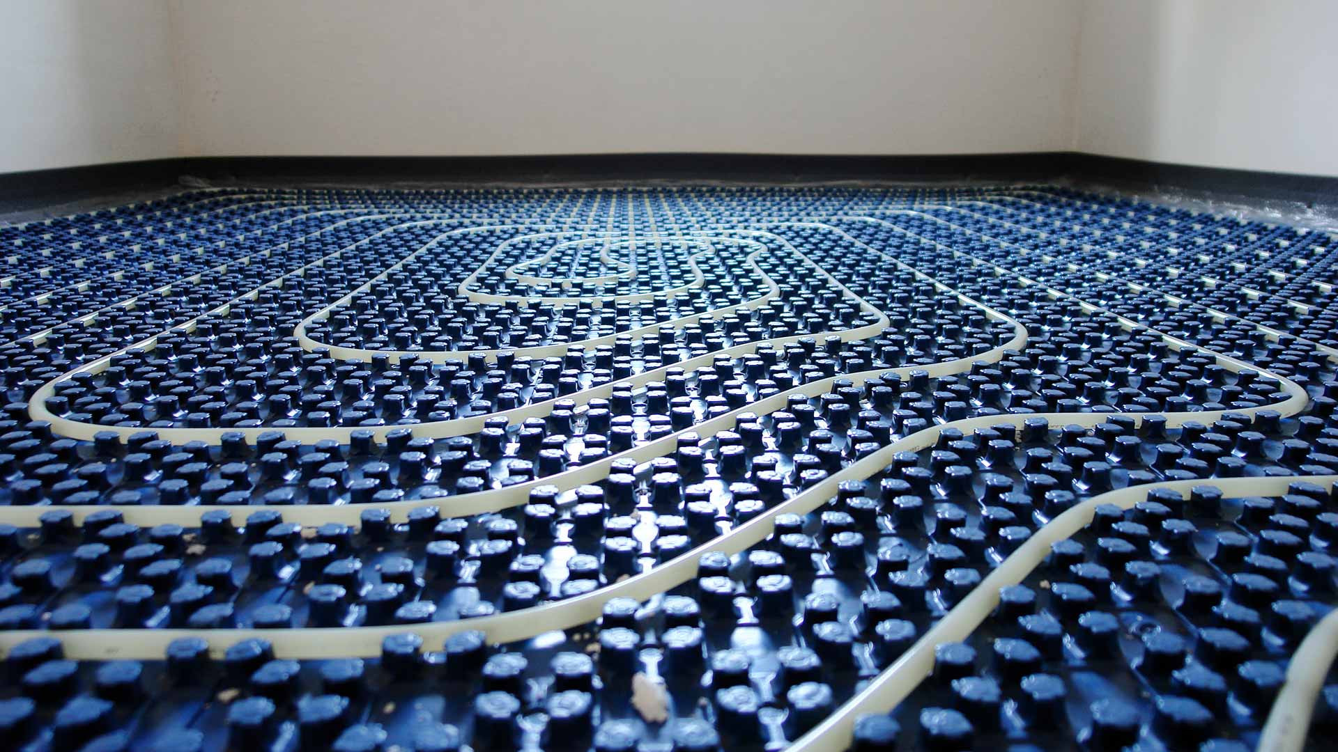 Wand- und Fußbodenheizung